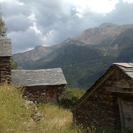 Apartaments Vall Ferrera Areu Buitenkant foto