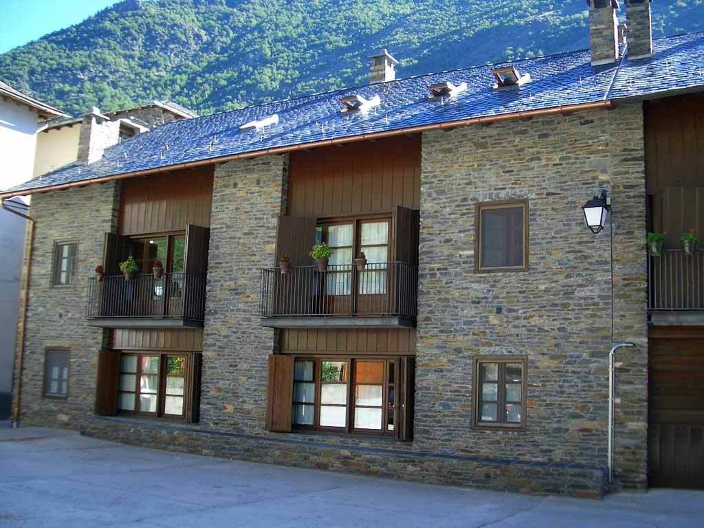 Apartaments Vall Ferrera Areu Buitenkant foto