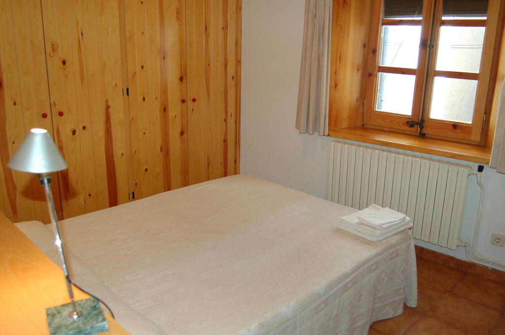 Apartaments Vall Ferrera Areu Kamer foto
