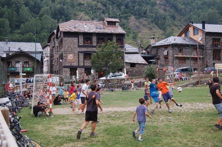 Apartaments Vall Ferrera Areu Buitenkant foto
